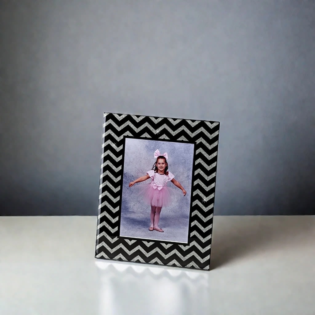 Waves 5" X 7" Photo Frame