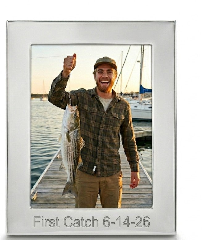 Oxford 5 inch x 7 inch photo frame with a bright metal finish and timeless design, perfect for displaying cherished photos in either portrait or landscape orientation.