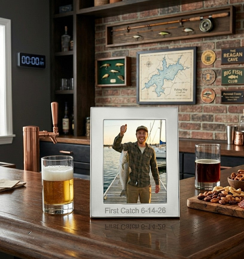 Oxford 5 inch x 7 inch photo frame with a bright metal finish and timeless design, perfect for displaying cherished photos in either portrait or landscape orientation.