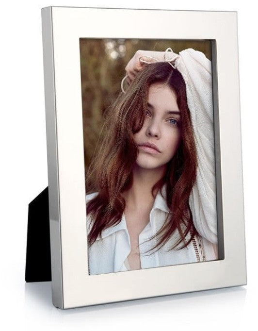 Montauk 4 inch x 6 inch photo frame with a bright metal finish and classic design, perfect for displaying cherished photos and can be personalized for a special touch.